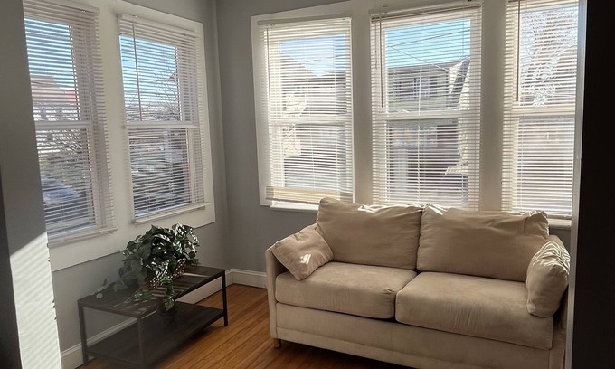 Belleville Apartment | 3 Bedroom 25 minutes to NYC/20 minutes EWR/Prudential