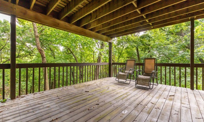 The Galena Territory House | 3 bedroom 3 bath, expansive views Treehouse feel
