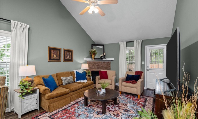 Grovetown House | 3 bedroom 3 bath home in Grovetown