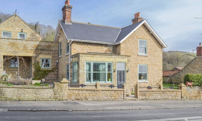 West Heslerton Cottage | 3 bedroom accommodation in Ebberston, near Pickering