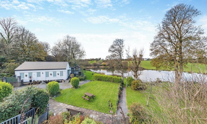 Tyn-y-Gongl Cottage | 3 bedroom accommodation in Tyn Y Gongl, near Benllech