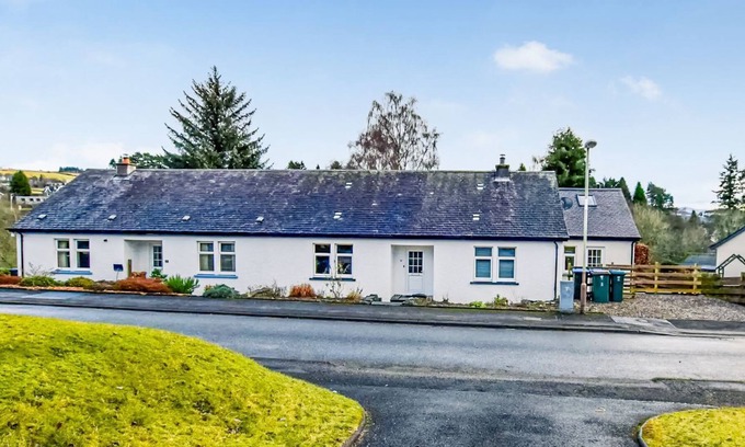 Pitlochry Cottage | 3 bedroom accommodation in Pitlochry