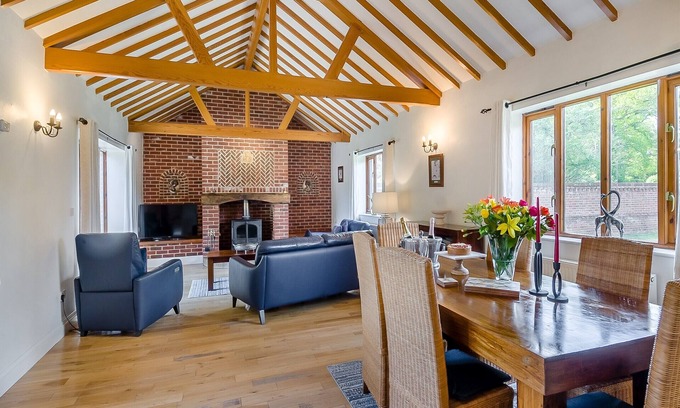 Irstead Cottage | 3 bedroom accommodation in Neatishead, near Norwich