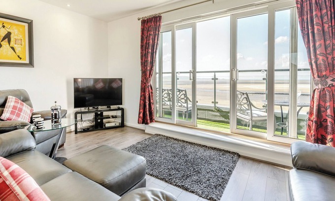 Llanelli Cottage | 3 bedroom accommodation in Llanelli