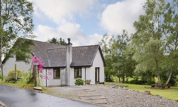 Saddell Cottage | 3 bedroom accommodation in Brig O’Turk, near Callender