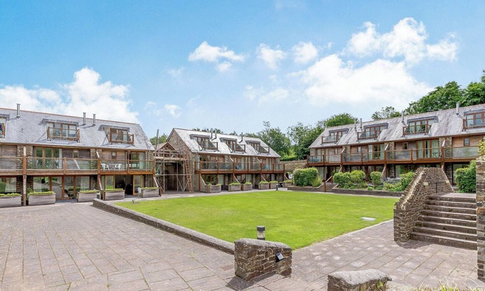 Totnes Cottage | 3 bedroom accommodation in Blackawton, near Totnes