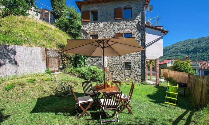 Benabbio Apartment | 3 bedroom amazing apartment in Benabbio