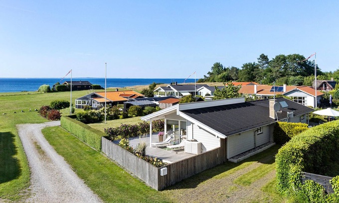 Middelfart House | 3 bedroom amazing home in Brenderup Fyn