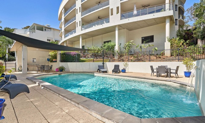 Palm Cove Apartment | 3 Bedroom Apartment in Trinity Beach