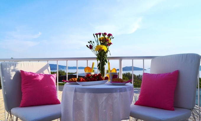 Brsecine Apartment | 3 bedroom apartment with balcony