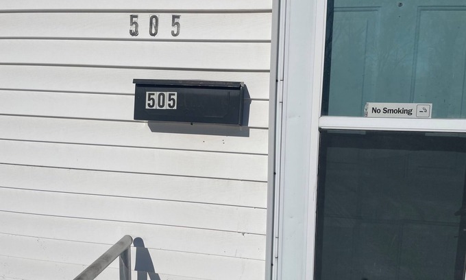 Fort Wayne Apartment | 3-bedroom apt with central ac , Downtown unit2 walking distance Fort Wayne.