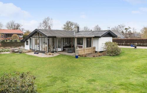 Frolunde House | 3 Bedroom Awesome Home In Slagelse