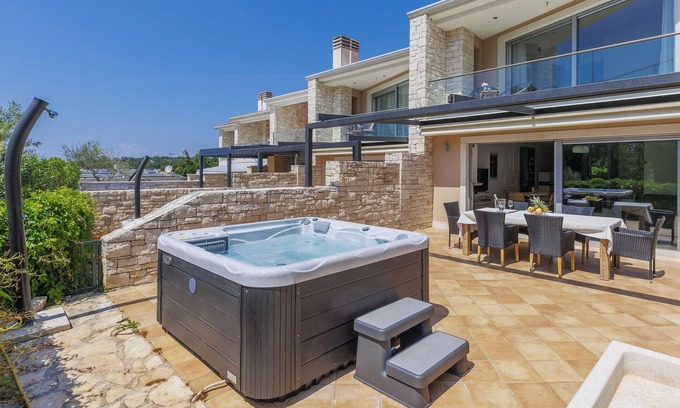 Krizine House | 3 bedroom awesome home in Umag