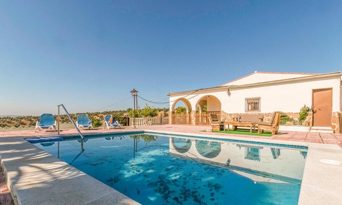 Montoro House | 3 bedroom beautiful home in Montoro