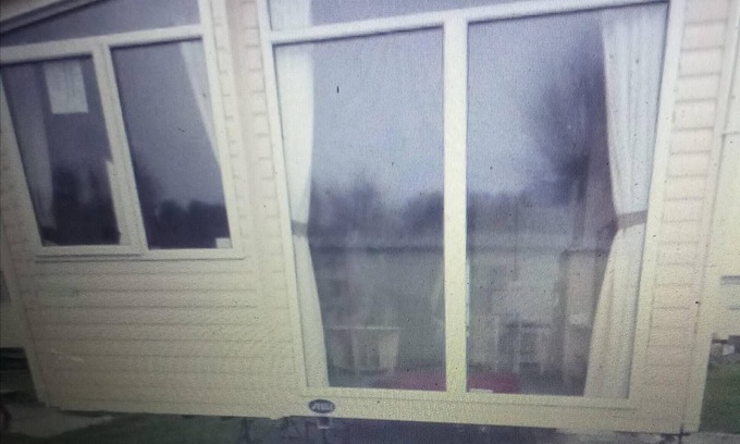 St Leonards-On-Sea House | 3 bedroom caravan own parking space