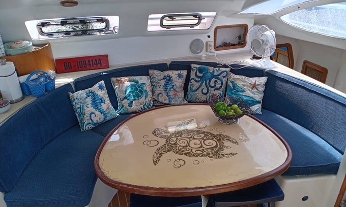 Marathon Boat Rental | 3 bedroom Catamaran Sailboat in delightful Marathon W/AC - Vacation on the move