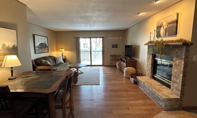 Onalaska Condo | 3-bedroom charming Condo in Onalaska with private driveway