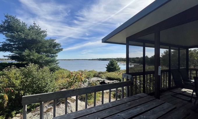 Carling Cabin | 3-bedroom Cottage in Georgian Bay - Rockwood #10