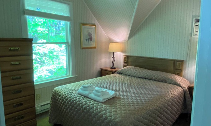 Poland Cottage | 3 Bedroom Cottage at the 500 acre Poland Spring Resort with lots of onsite activities!