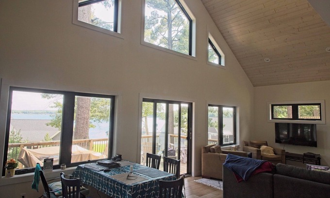 Baldwin Cottage | 3-bedroom cottage with WiFi, AC at Big Star Lake, Near Hunting & Fishing