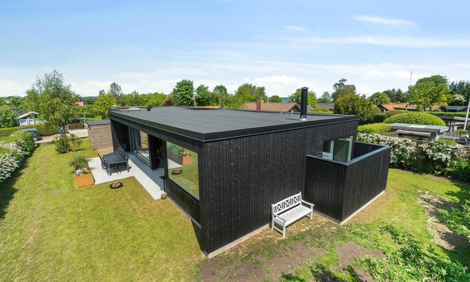 Hvidbjerg Strand House | 3 bedroom cozy home in Børkop