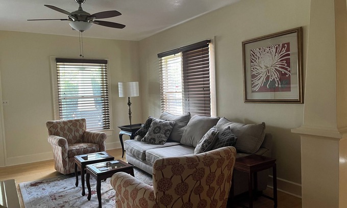Dixieland House | 3 bedroom Craftsman bungalow in the heart of Lakeland