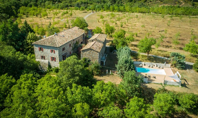 Meyrannes Apartment | 3 bedroom Gîte "Le Noyer" at Le Mas de Roussa