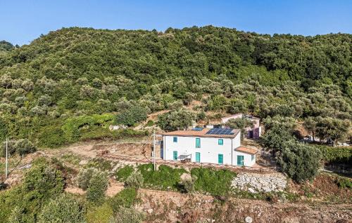 Vatolla House | 3 Bedroom Gorgeous Home In Perdifumo
