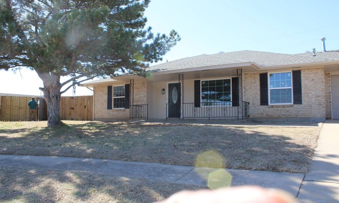 Lawton House | 3-bedroom home in Lawton near Ft Sill with large yard, pool and Chefs kitchen