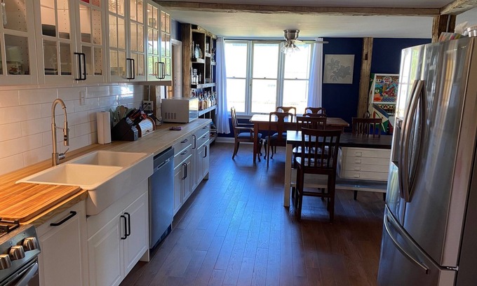 Fergus House | 3 Bedroom Home located downtown Fergus minutes to Elora