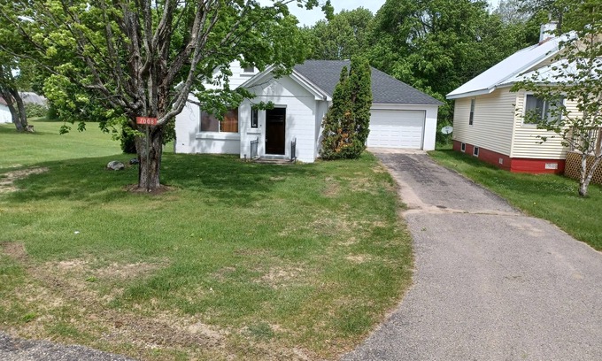 Newberry House | 3 bedroom home ready for your UP Adventures