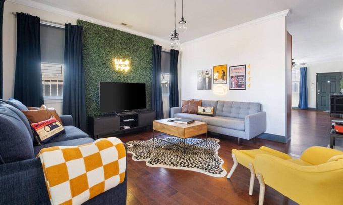 North Charleston House | 3 Bedroom Home - 10 Min. to Downtown
