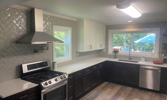 Little Rock House | 3 Bedroom house in a quiet neighborhood close to parks.