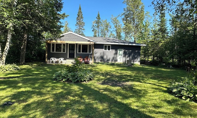 Indian River House | 3-bedroom house in charming Indian River on the Little Sturgeon River