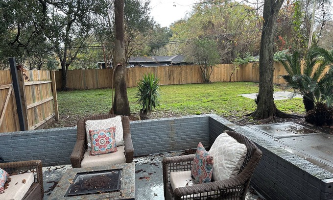 Old Aurora House | 3-bedroom house in enchanting New Orleans with WiFi, AC
