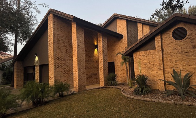 Mission House | 3-bedroom house in welcoming Mission with AC, WiFi. Enjoy your stay