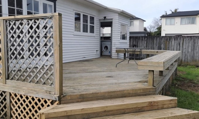 Mount Albert House | 3 Bedroom House