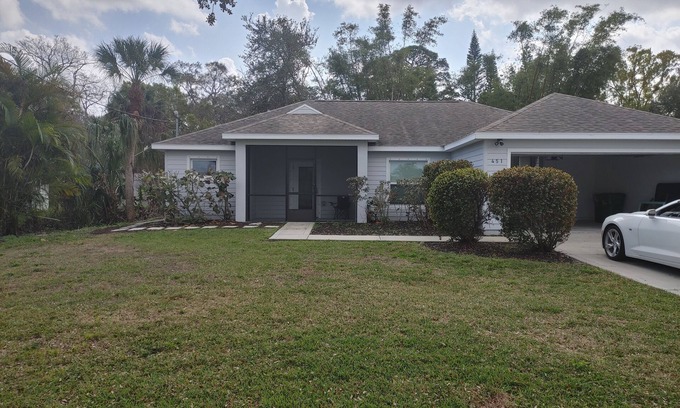 Merritt Island House | 3-bedroom house in charming Merritt Island with AC fenced back yard
