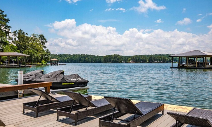 Little Kowaliga Cabin | 3-bedroom Lake Martin, AL cabin in cool Equality with WiFi, AC