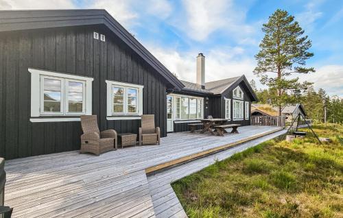 Kongsberg House | 3 Bedroom Lovely Home In Skollenborg