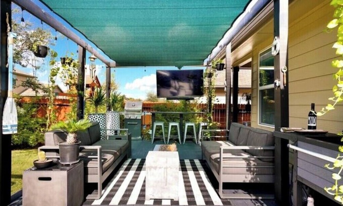 San Antonio House | 3 Bedroom Luxury Home w/Hot tub close to Seaworld- Six Flags