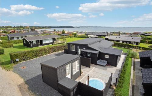 Ronde House | 3 Bedroom Nice Home In Rønde