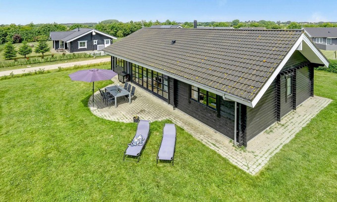 Skovmose House | 3 bedroom nice home in Sydals