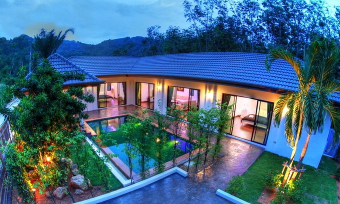 Chalong Villa | 3 Bedroom Pool Villa in Chalong