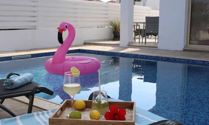 Pervolia House | 3 Bedroom Private vacation home in Perivolia Larnakas