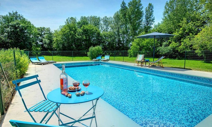 Castillonnes House | 3 Bedroom Private vacation home in CastillonnÃ¨s