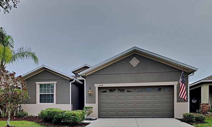Riverview Apartment | 3 Bedroom Single family 430535 by Houzlet