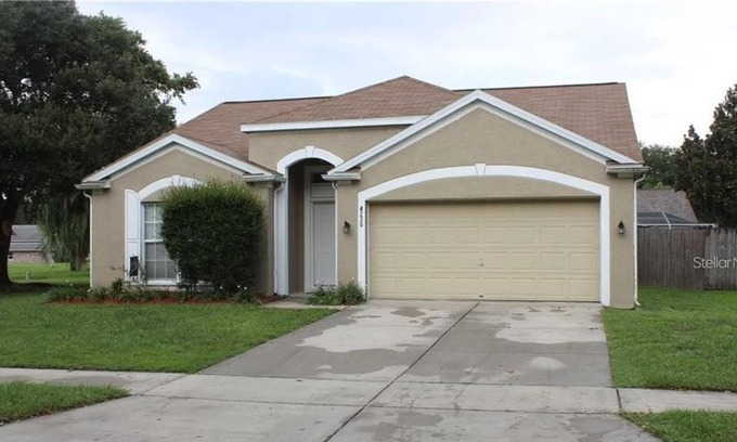 Lutz Apartment | 3 Bedroom Single family 426252 by Houzlet