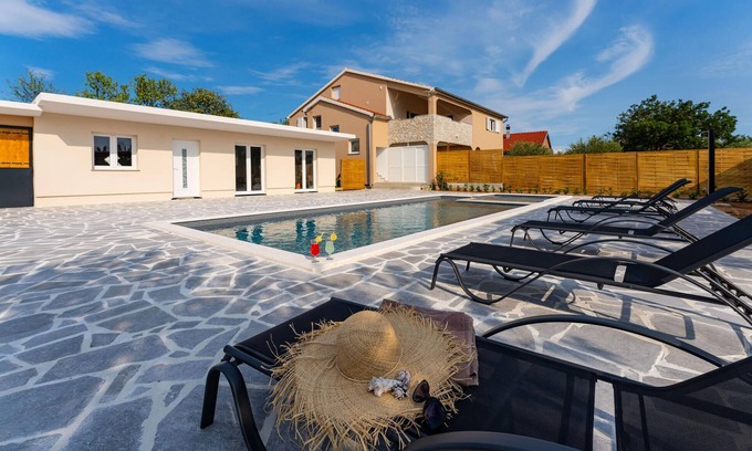 Sopot House | 3 bedroom stunning home in Benkovac