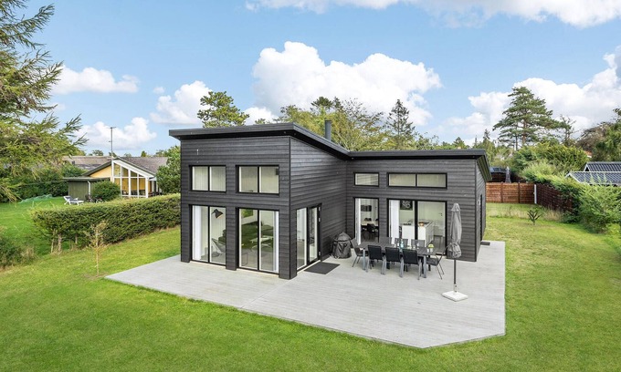 Hvidbjerg Strand House | 3 bedroom stunning home in Børkop